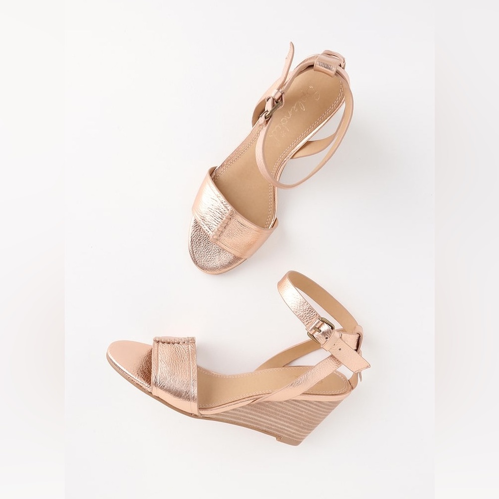 Tadeo Rose Metallic Leather Wedge Sandals
